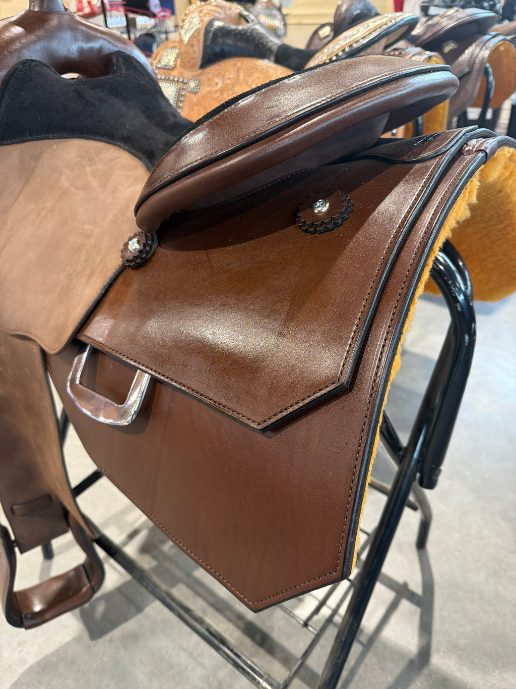 Sterling Custom Saddle 15.5”