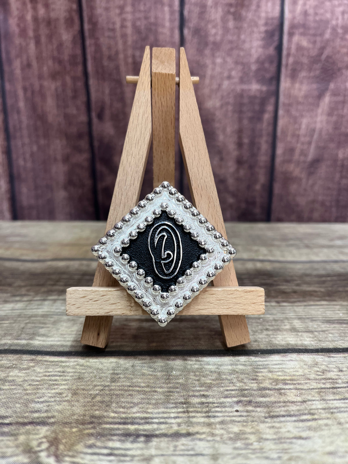 Letter O Buckles