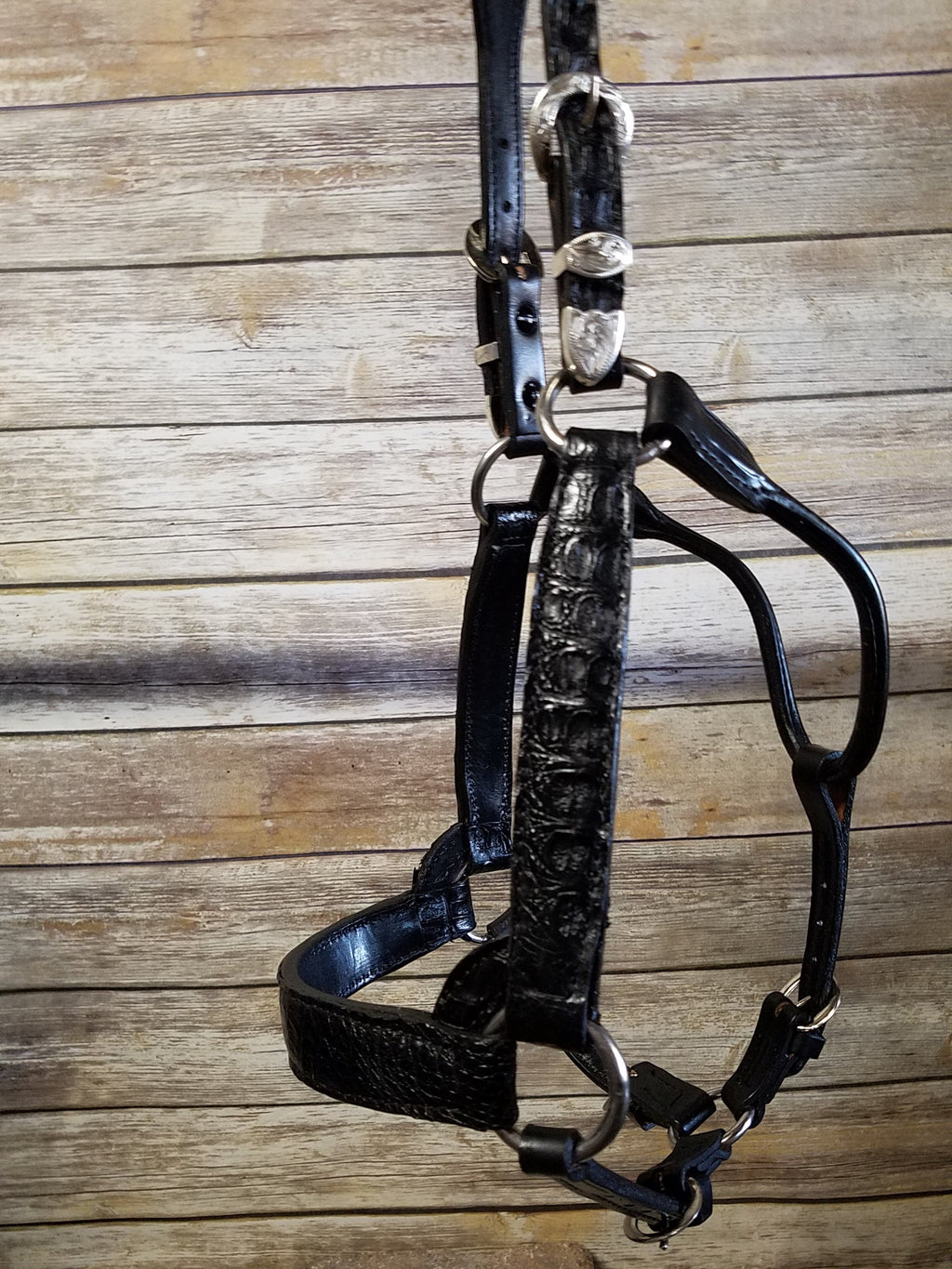 Caiman Halter