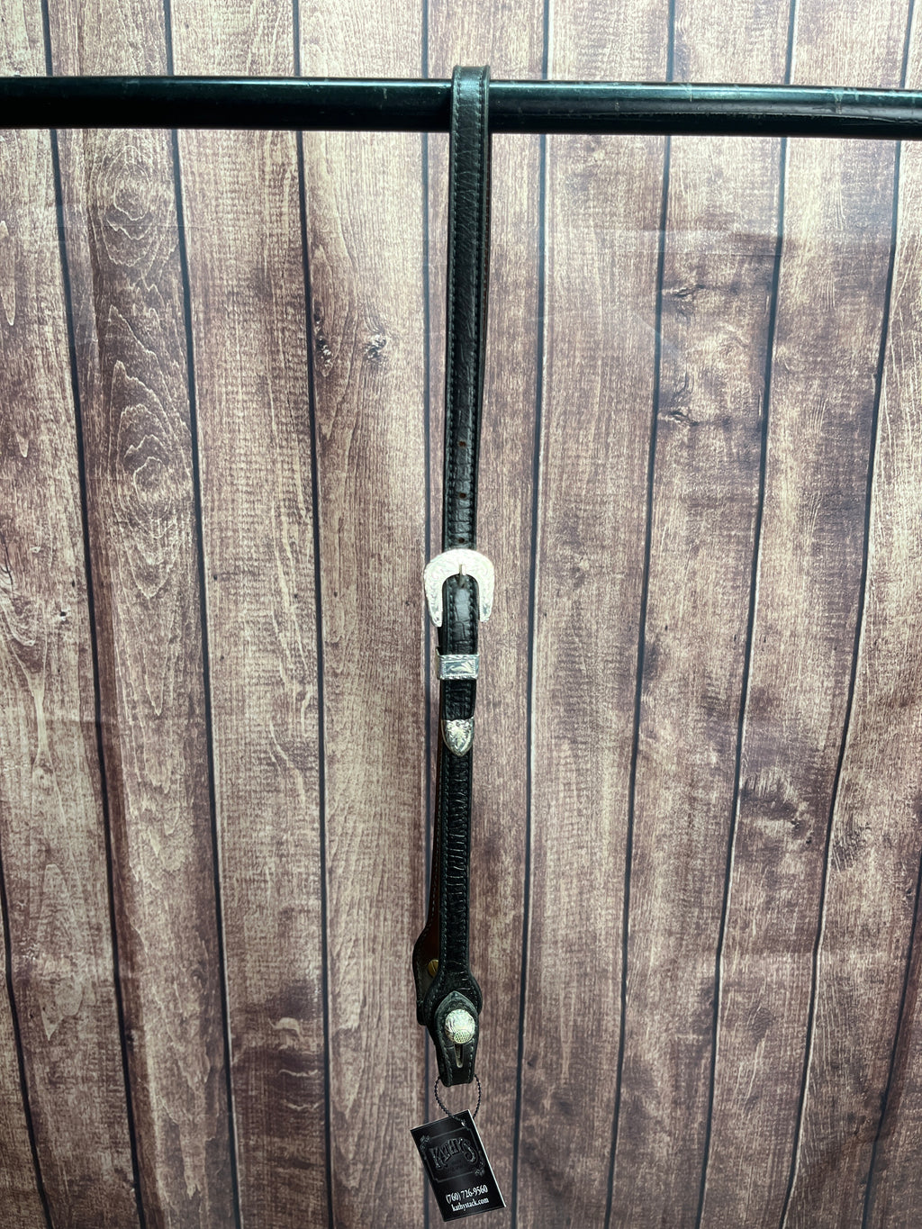 Caiman Hanger #7