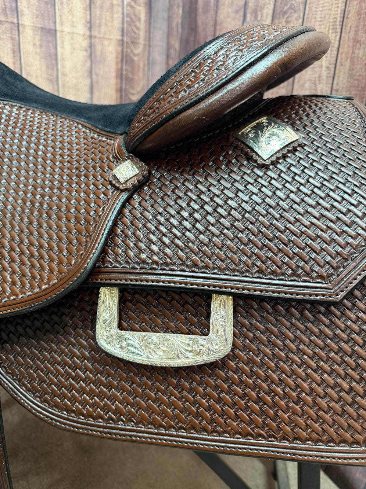 Sterling Custom Saddle 16.5”