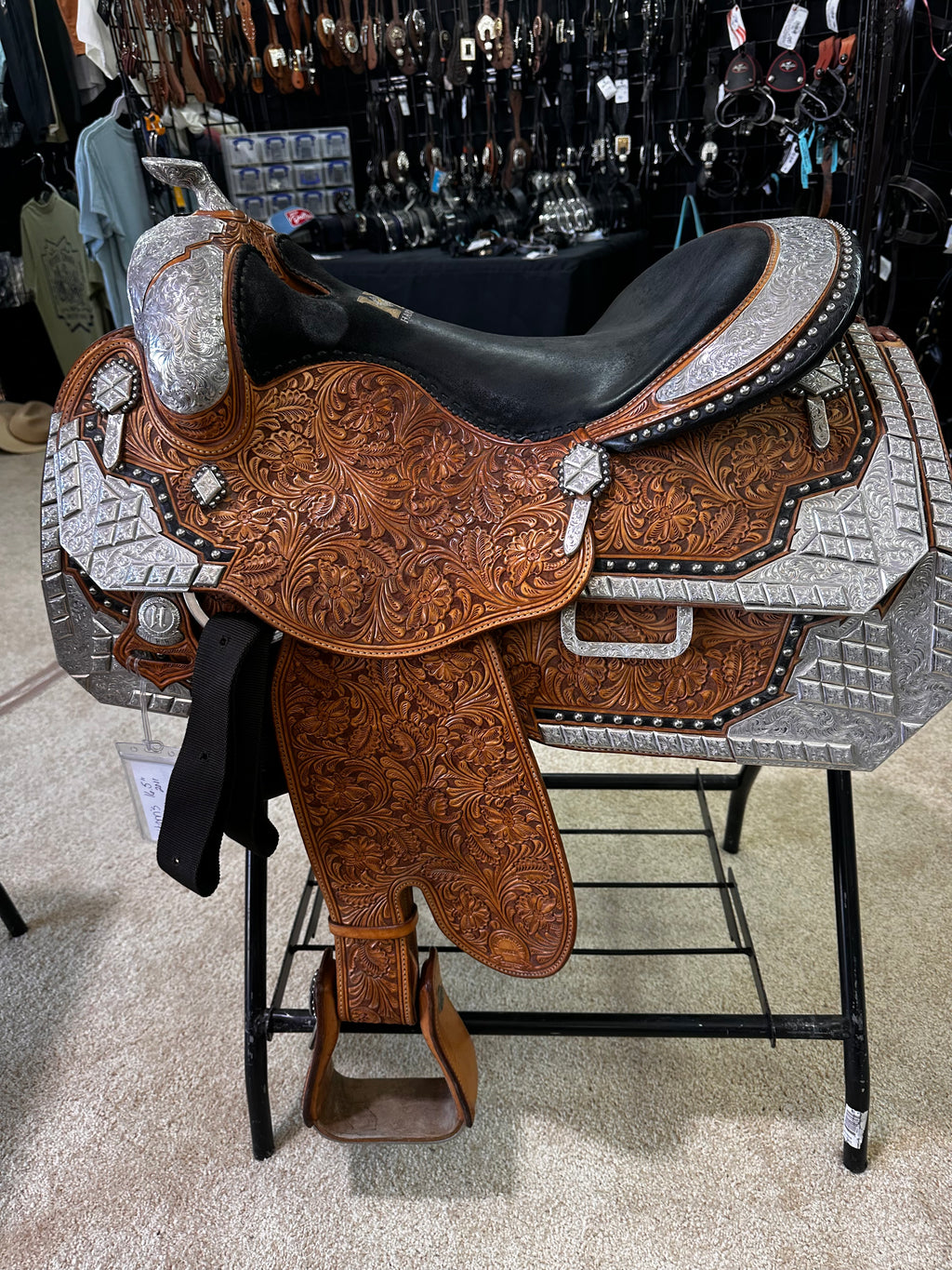 Harris Show Saddle 16.5"