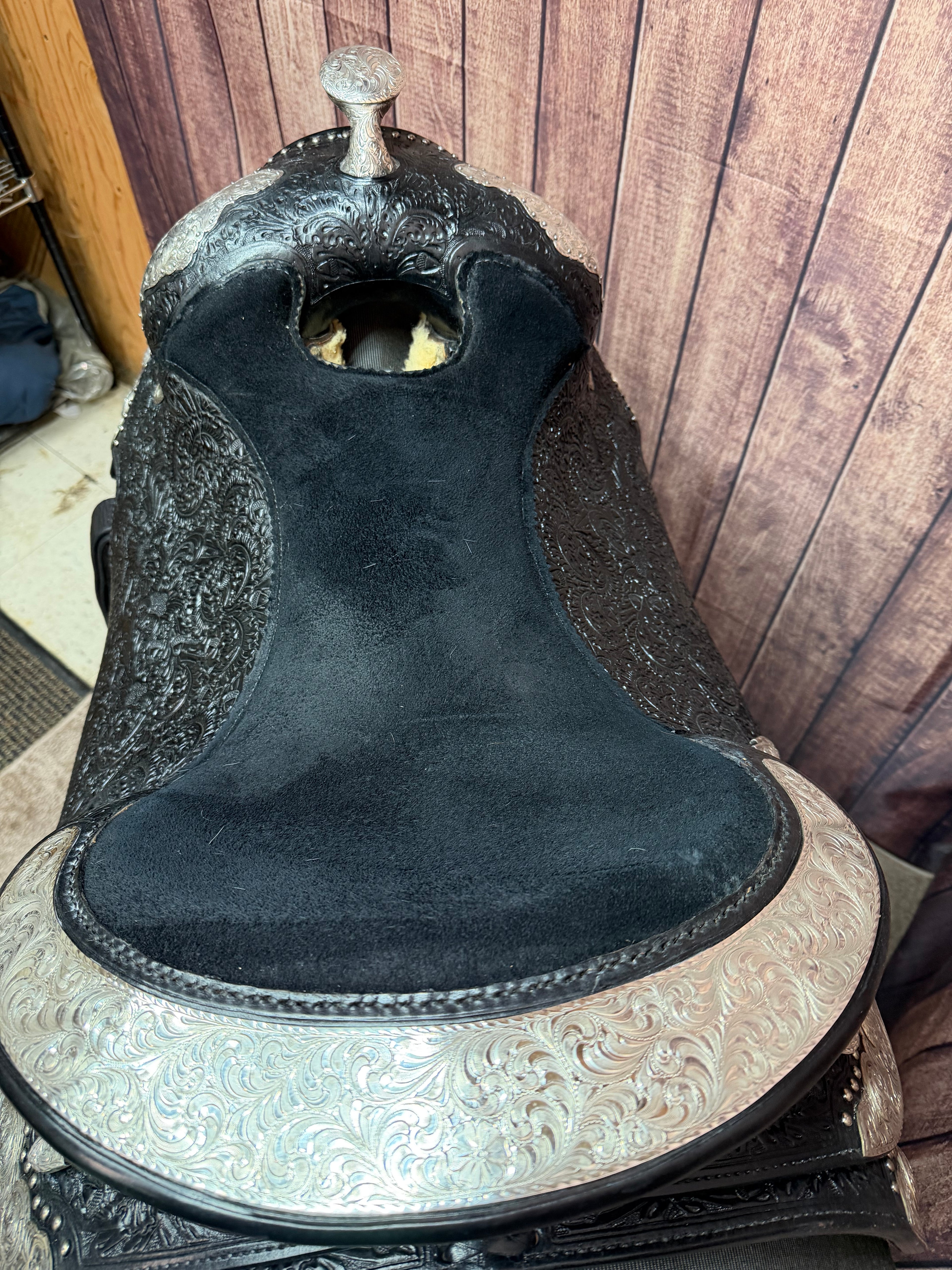 Blue Ribbon 17.5" Tree Padded to 16"