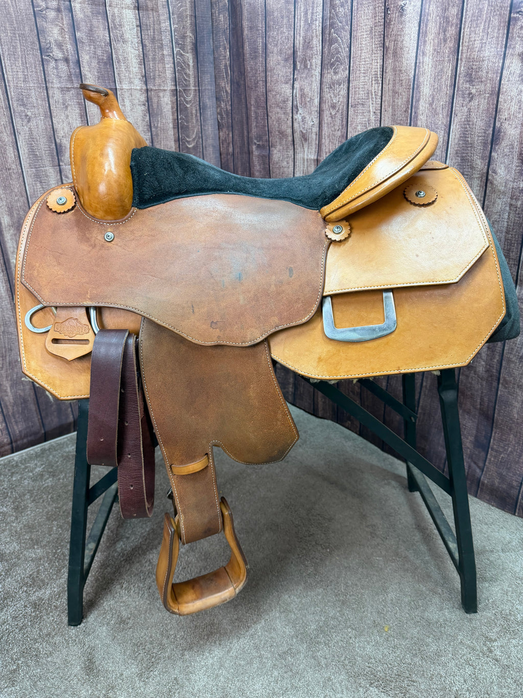 Sterling Custom Saddle 16 1/2" USED